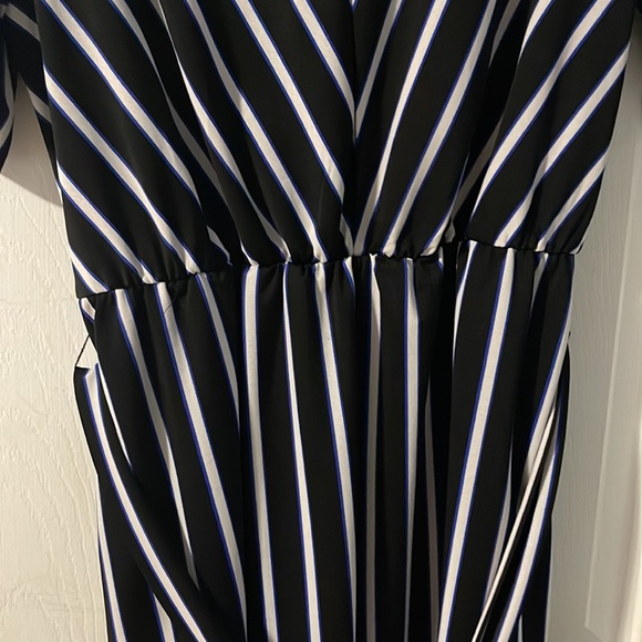 Pinstriped dress - Picture 5 of 6